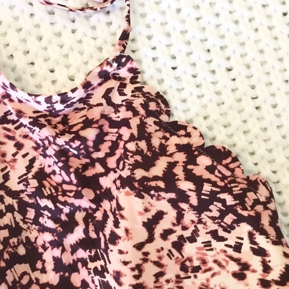 NWOT Chelsea 28 High Neck Scalloped One-Piece Swimsuit - XXL